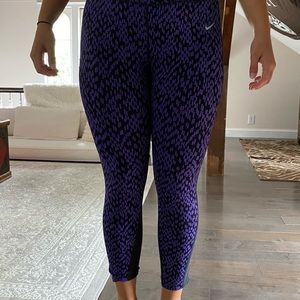 Nike leggings